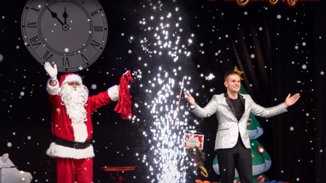 Magician Strahinja and Santa Claus