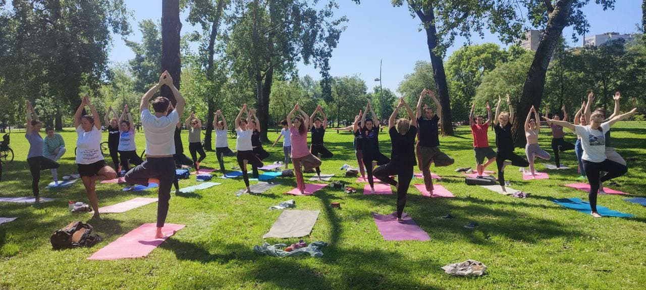 All inclusive practice for those who want to try everything in yoga